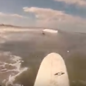 SURF IN A SUP IN ACTION - Stoke in a bottle