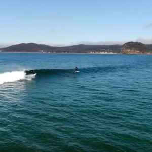 Foiling 500-1000m Waves