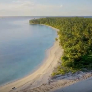 MOON TOURS & SUNOVA Stand Up Paddle Surfing Perfection - Maldives SUP Surf