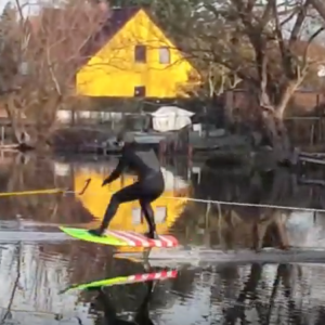 Foil surf mit bungee take off