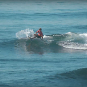 SUP Surfing Takes to El Sunzal