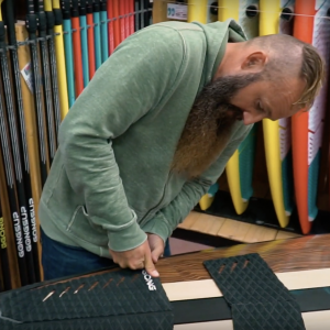 HOW TO : WAX YOUR LONGBOARD SUP