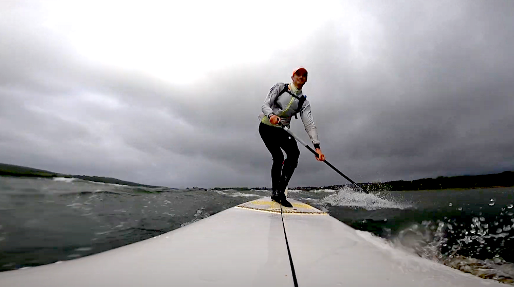 No matter the weather, the Locus Sport crew will get out onto the water. Join them on this rainy downwind session in Brittany!