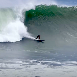 Ok, so there is no paddle involved, but we thought these waves were so impressive we can't help but share it! Check out those barrels!