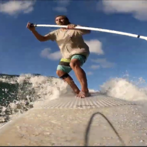 Finally waves After a few weeks without waves A good north swell has arrived, saturday afternoon (22/10/22) And to avoid the crowds on the main peak I'm going to surf a spot, accessible only by sea